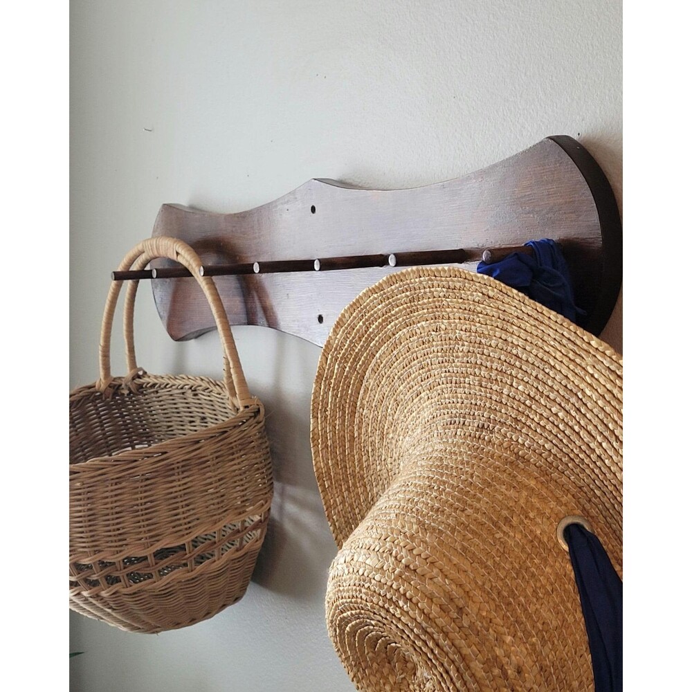 Vintage Wood Wall Rack: 7 Peg Hooks, 18-Inch Wide Coat Hat Organizer - Picture 4 of 9